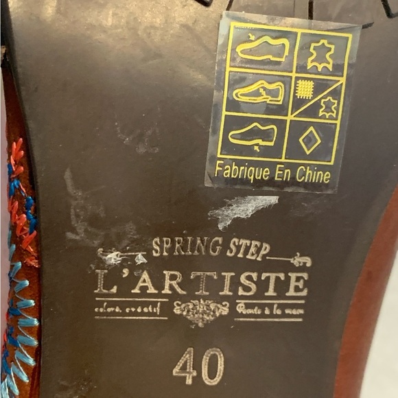 L'artiste Ankle Boots Bootie Womens 9/40 Red Burgundy Remarkable Embroidered Art - Picture 2 of 13